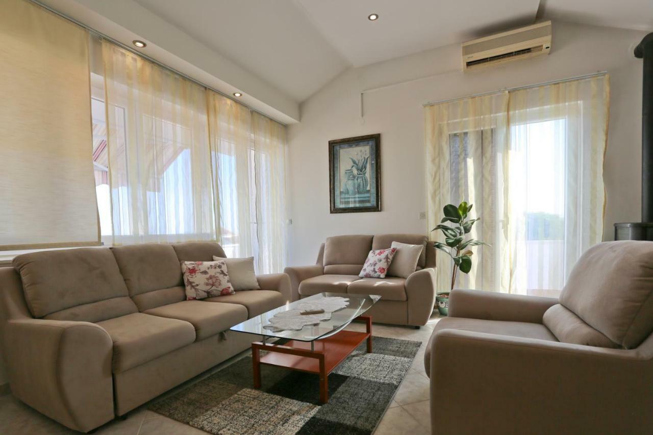 Apartments Nada ซาดาร์ ภายนอก รูปภาพ