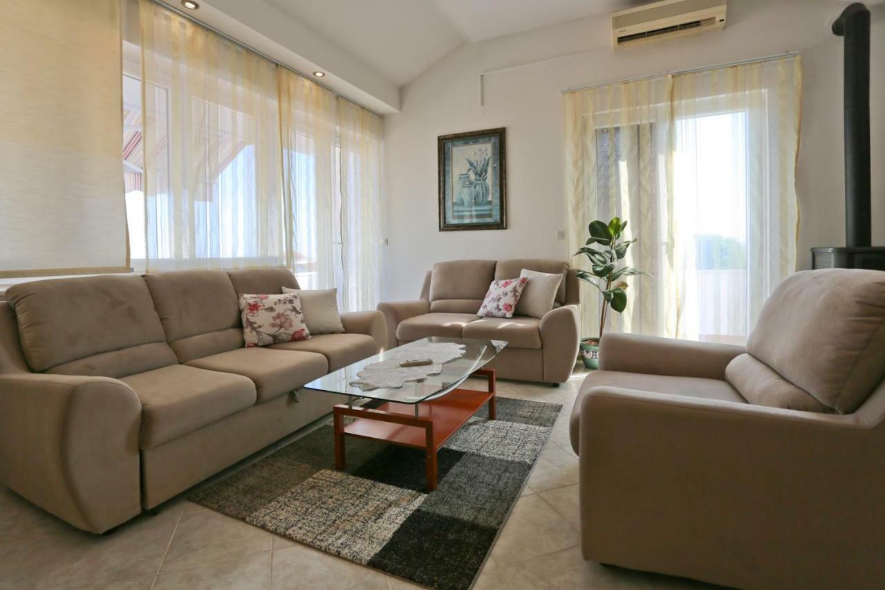 Apartments Nada ซาดาร์ ภายนอก รูปภาพ